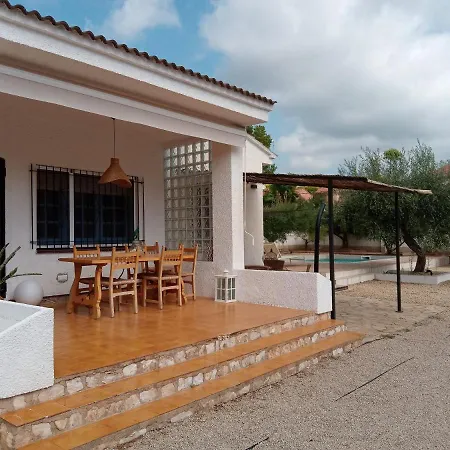 Tres Cales Villa *