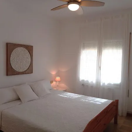 Tres Cales Villa