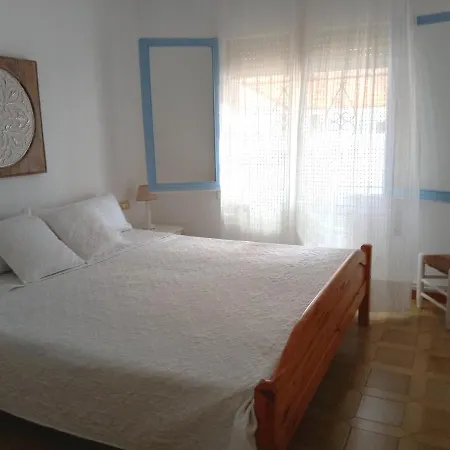 Tres Cales Villa